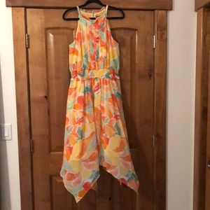 Vince Camuto Shark Bite Hem Floral dress